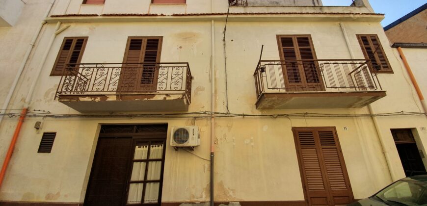 Casa indipendente in vendita a Partinico, Via Dei Medici