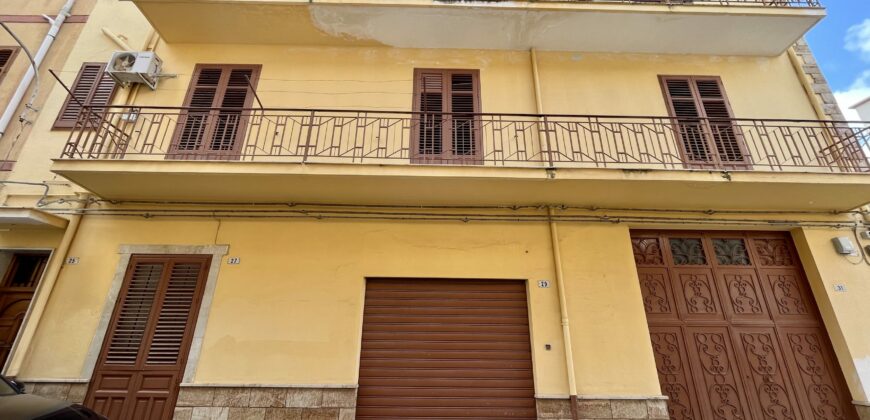 Casa indipendente in vendita a Partinico, Via Schiaffini