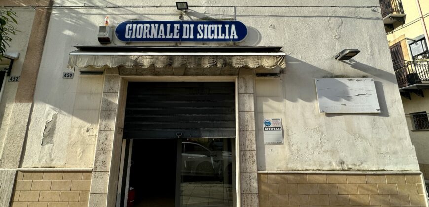 Locale commerciale in vendita a Partinico, Corso dei Mille