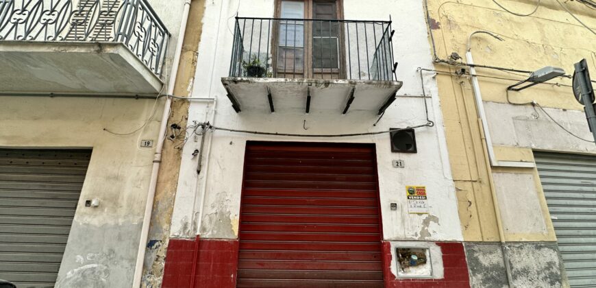 Casa indipendente in vendita a Partinico, Via P.pe Amedeo