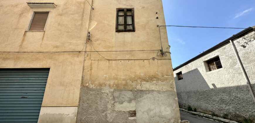 Casa indipendente in vendita a Partinico, Via Greco