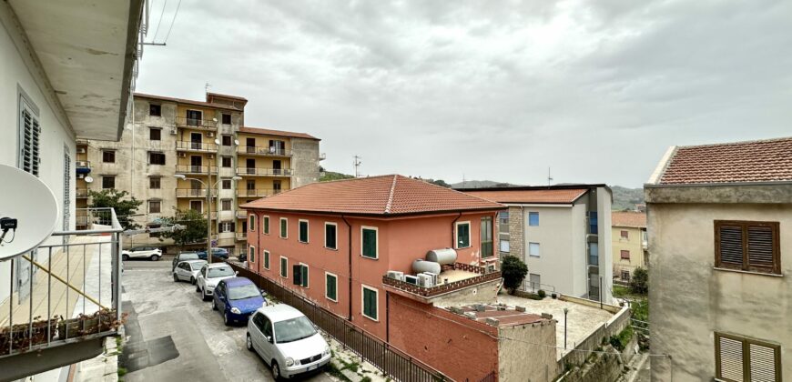 Appartamento in vendita a Piana degli Albanesi, Via Pio La Torre