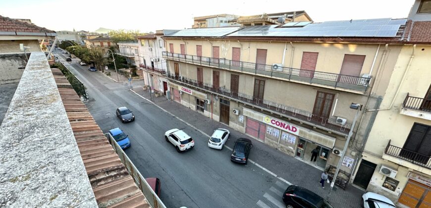 Appartamento in vendita a Partinico, Viale della Regione