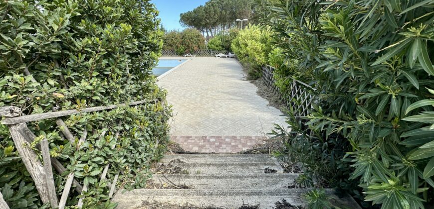 Agriturismo in vendita a Partinico, Contrada Bosco Falconeria