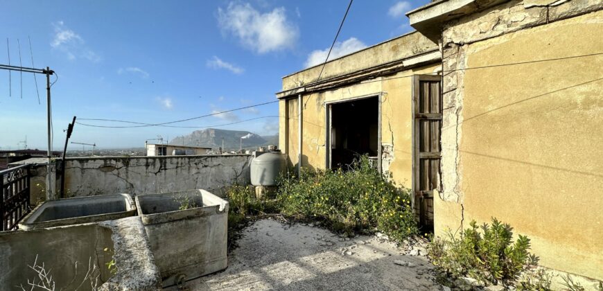 Casa indipendente in vendita a Partinico, Via Cutrò