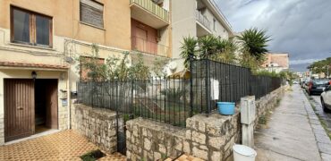 Appartamento con giardino in vendita a Partinico, Via Tenente Filippo Testa